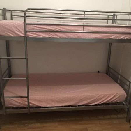 Lori Hostel Бобіньї Екстер'єр фото