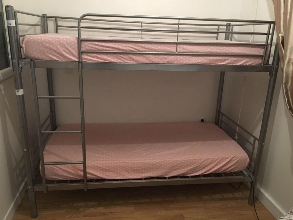 Lori Hostel Бобіньї Екстер'єр фото