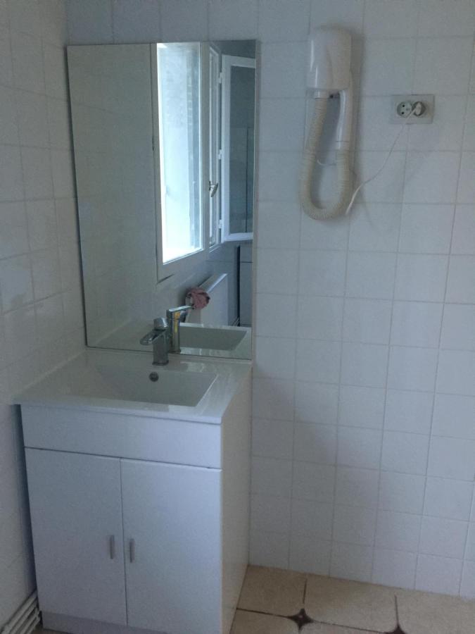 Lori Hostel Бобіньї Екстер'єр фото