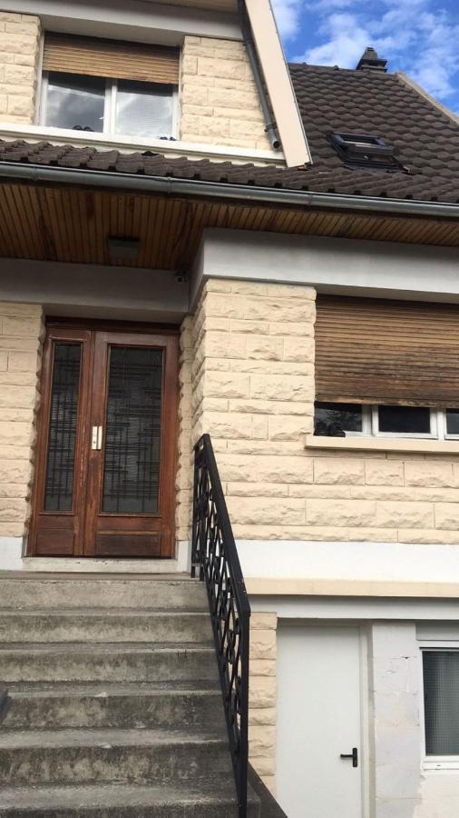 Lori Hostel Бобіньї Екстер'єр фото