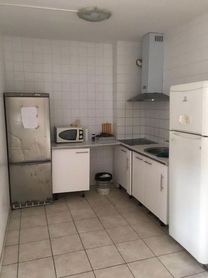 Lori Hostel Бобіньї Екстер'єр фото